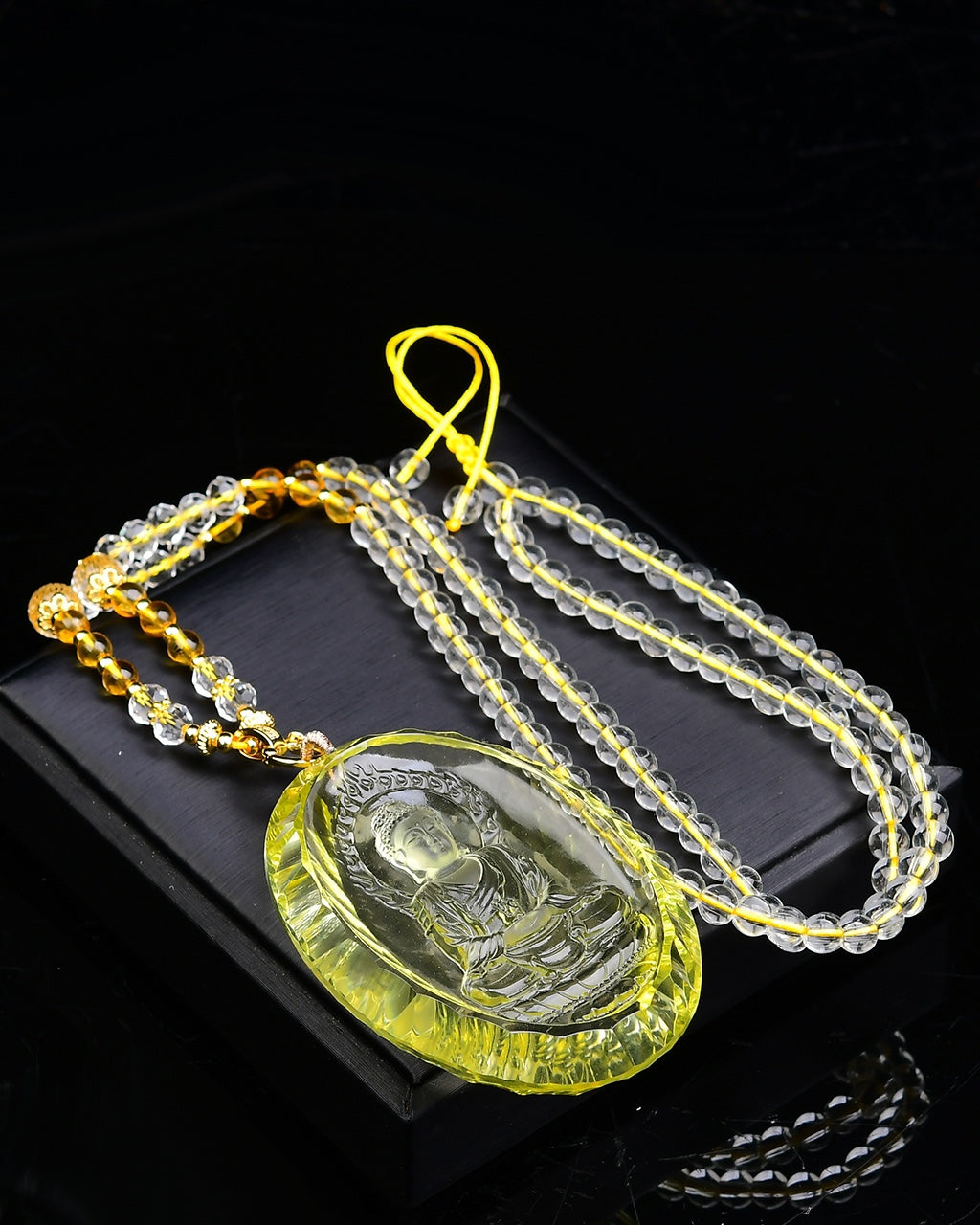 A0701 Exquisite Yellow Crystal Carved Siddhartha Buddha Pendant