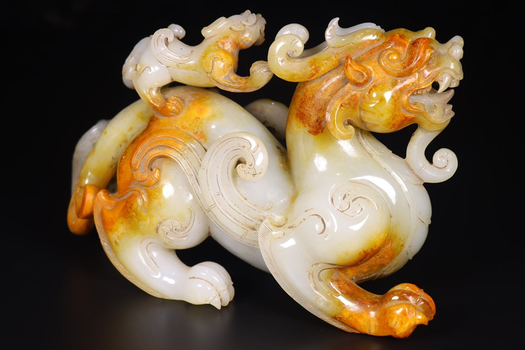 A0704 Superb Vintage Chinese Hetian Jade Carved Fortune Beast Statue