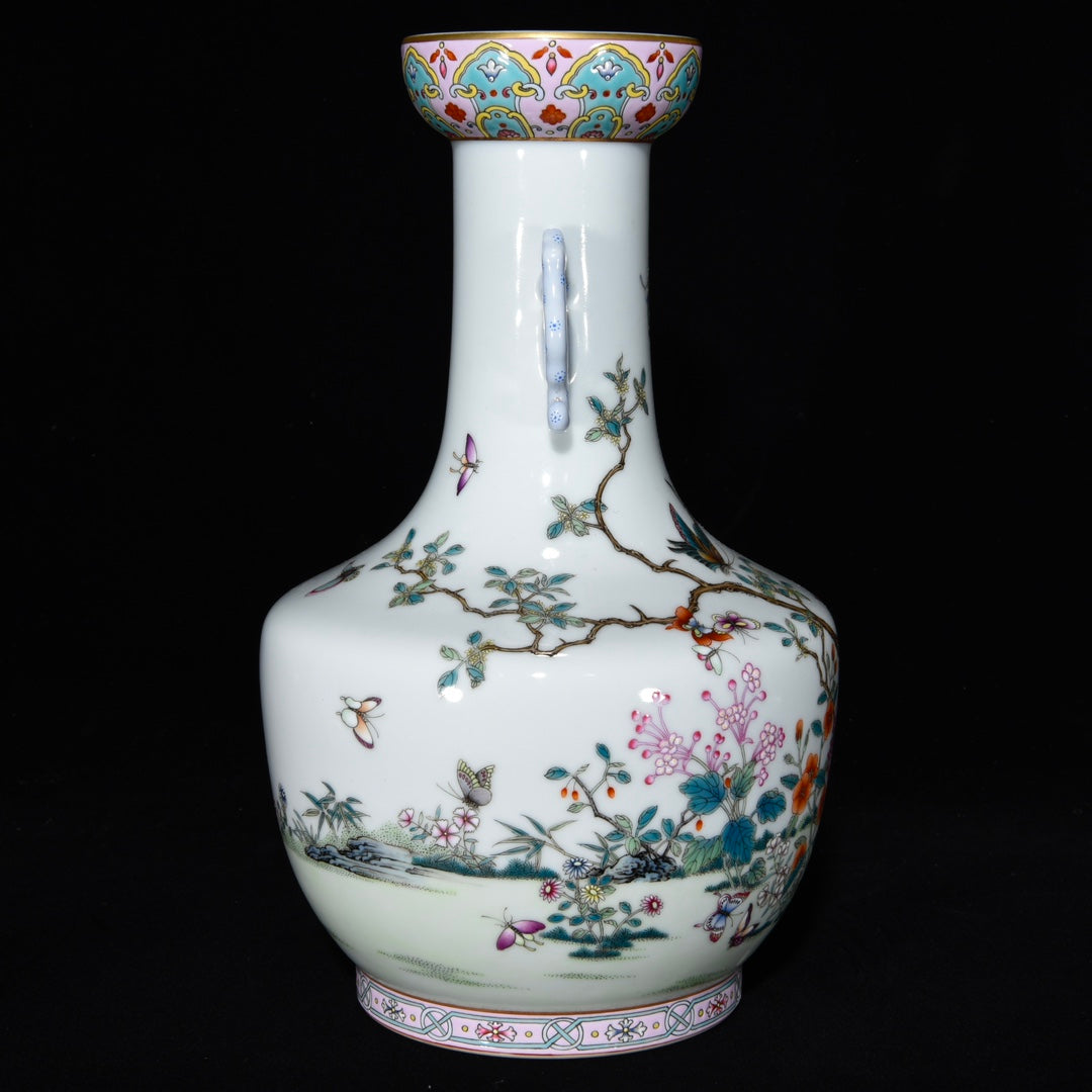 A0730 Chinese Qing Dynasty Gilt Edge Famille Rose Butterfly & Flowers Design Porcelain Vase