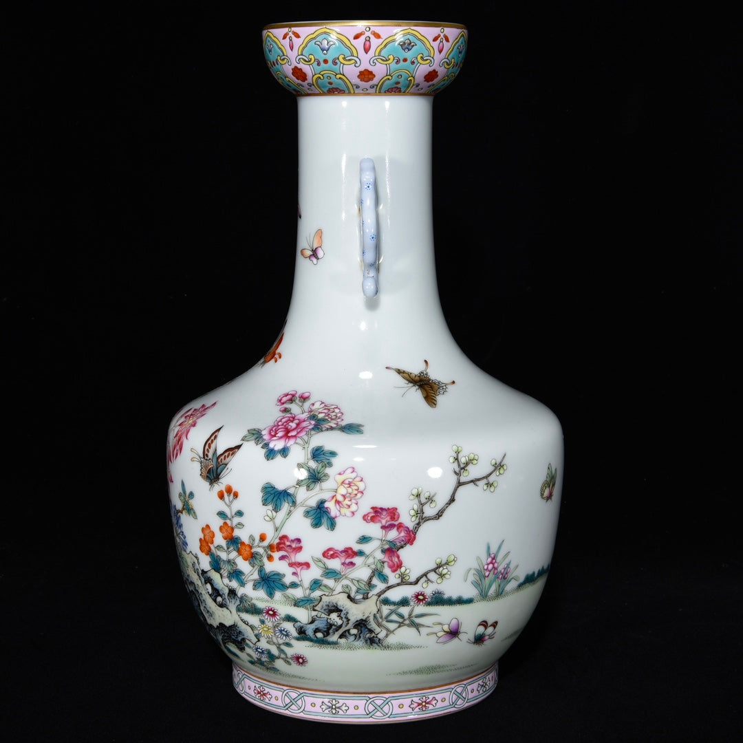 A0730 Chinese Qing Dynasty Gilt Edge Famille Rose Butterfly & Flowers Design Porcelain Vase