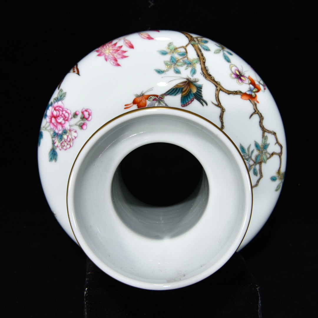 A0730 Chinese Qing Dynasty Gilt Edge Famille Rose Butterfly & Flowers Design Porcelain Vase