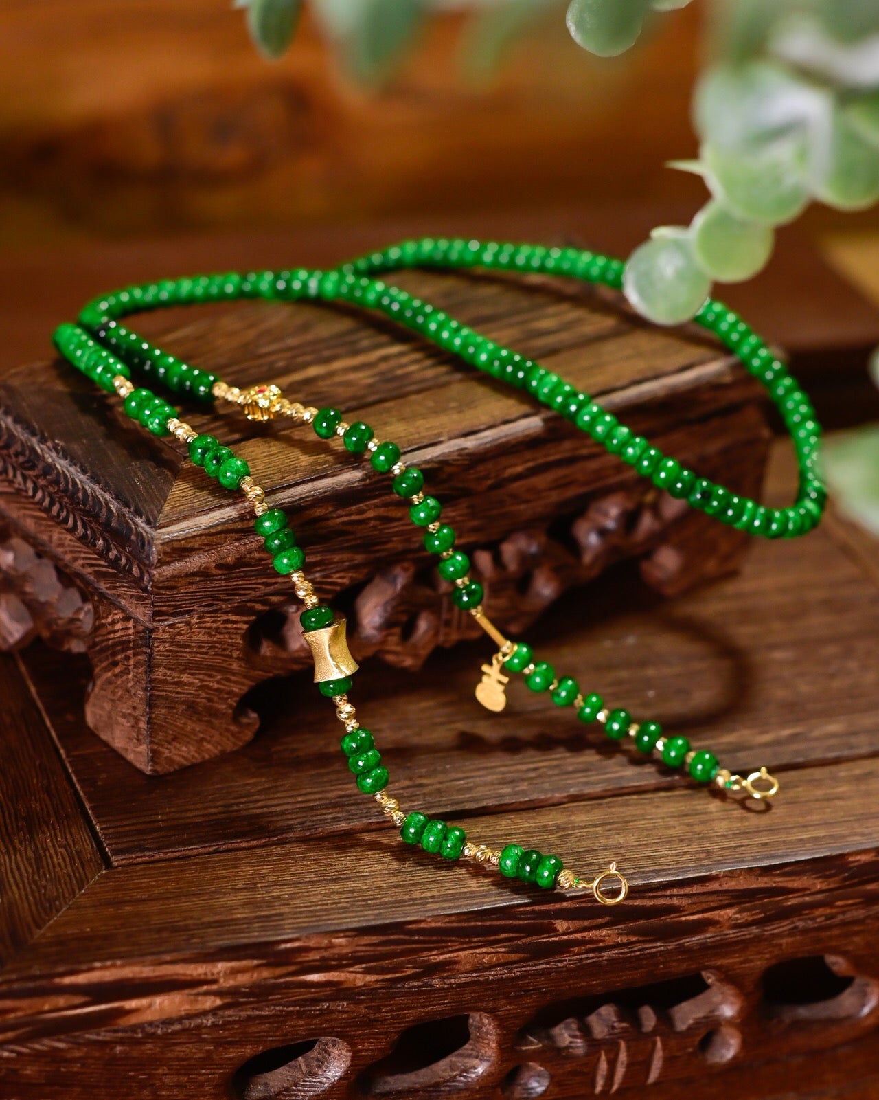 A0734 Exquisite 18K Gold Inlay Jadeite Beads Necklace