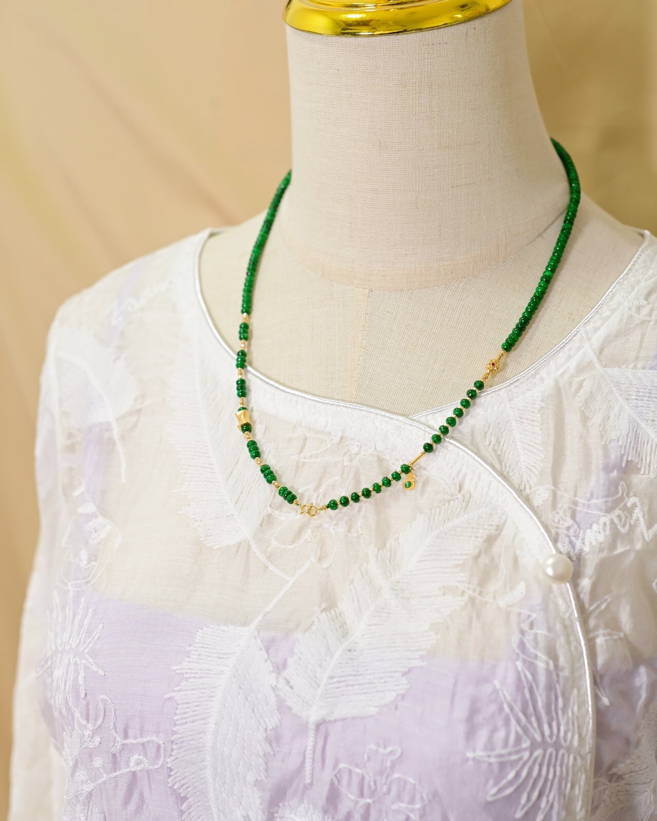 A0734 Exquisite 18K Gold Inlay Jadeite Beads Necklace