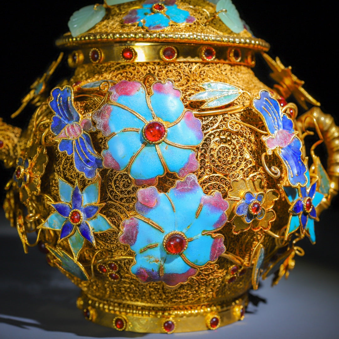 A0743 Exquisite Gold Wires Enamel Inlay Gem Butterfly & Flowers Wine Pot