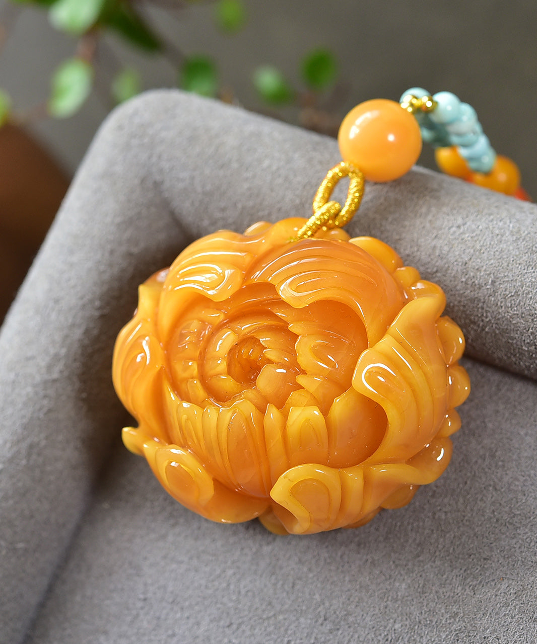 A0755 Beautiful Beeswax Carved Peony Pendant w Beeswax & Nanhong Agate & Turquoise Beads Necklace