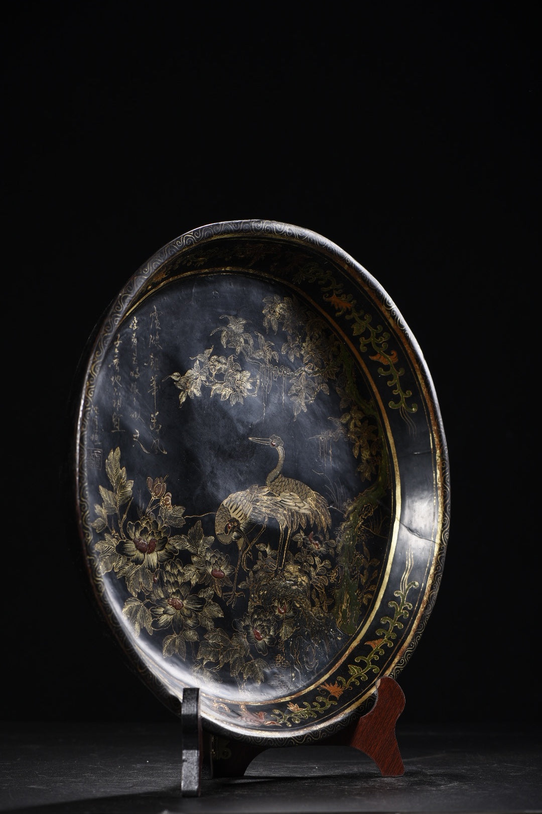 A0761 Chinese Gilt Gold Wooden-cored Lacquerware Pine Tree & Crane Design Plate