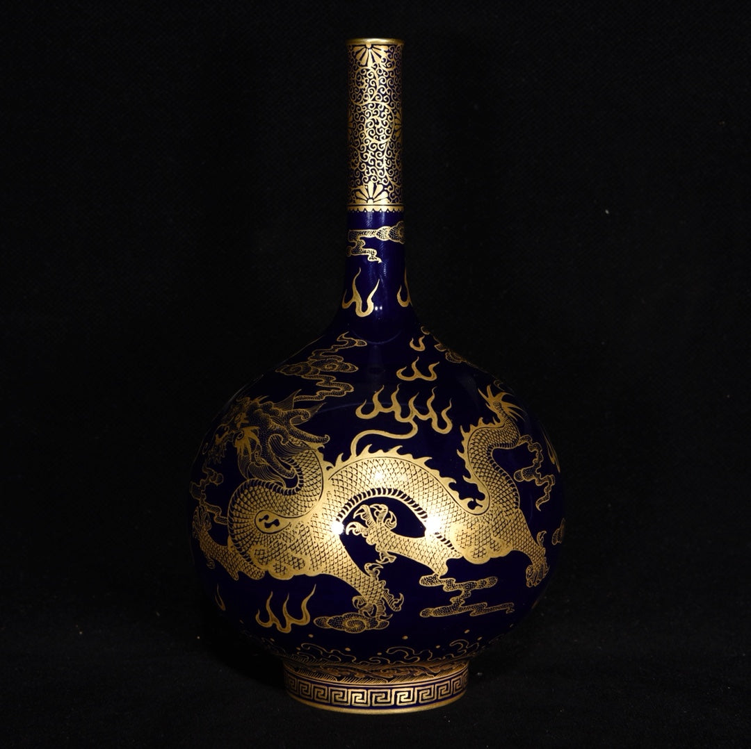 A0773 Chinese Qing Dynasty Gilt Gold Blue Glaze Clouds Dragon Design Porcelain Vase