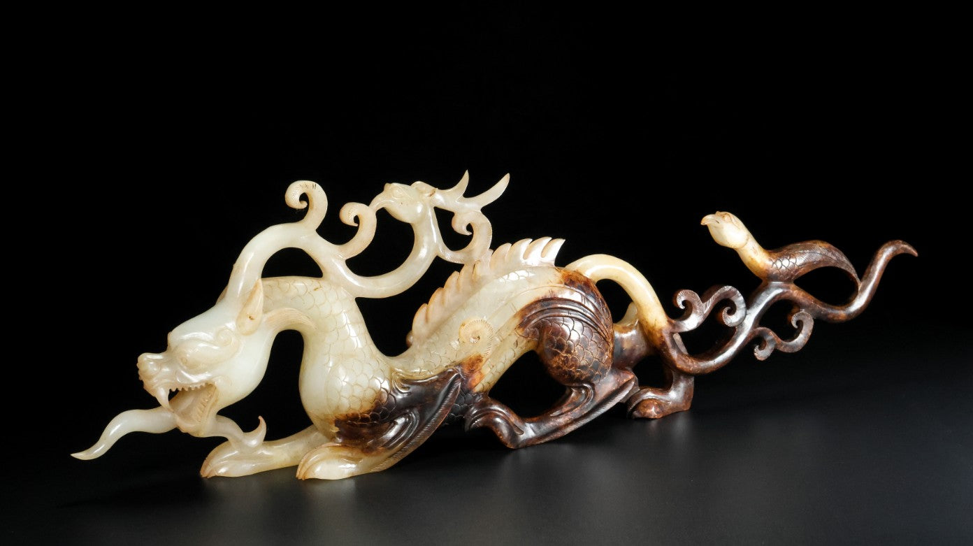 A0787 Vintage Chinese Hetian Jade Carved Fortune Dragon Statue