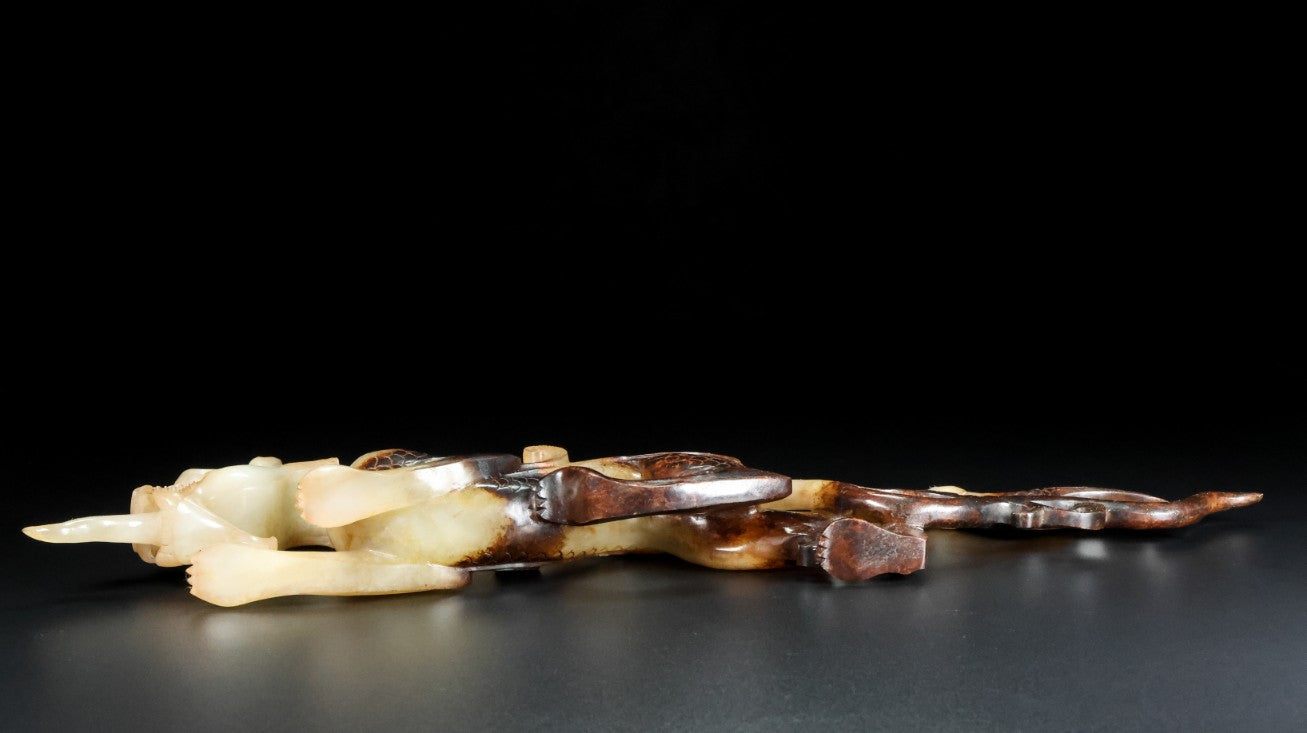 A0787 Vintage Chinese Hetian Jade Carved Fortune Dragon Statue
