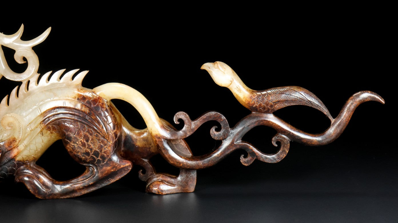 A0787 Vintage Chinese Hetian Jade Carved Fortune Dragon Statue