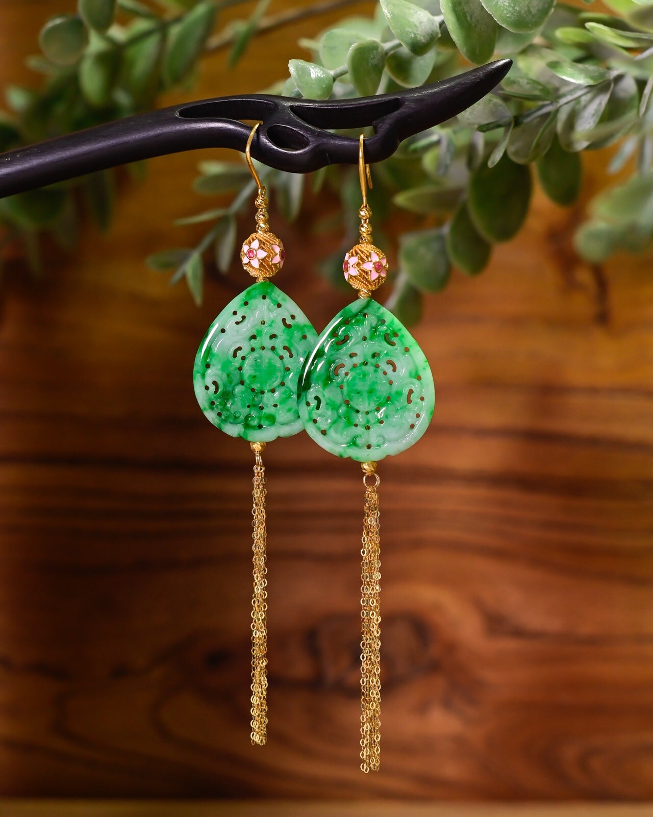 A0795 A Pair Exquisite 18K Gold Inlay Jadeite Earring