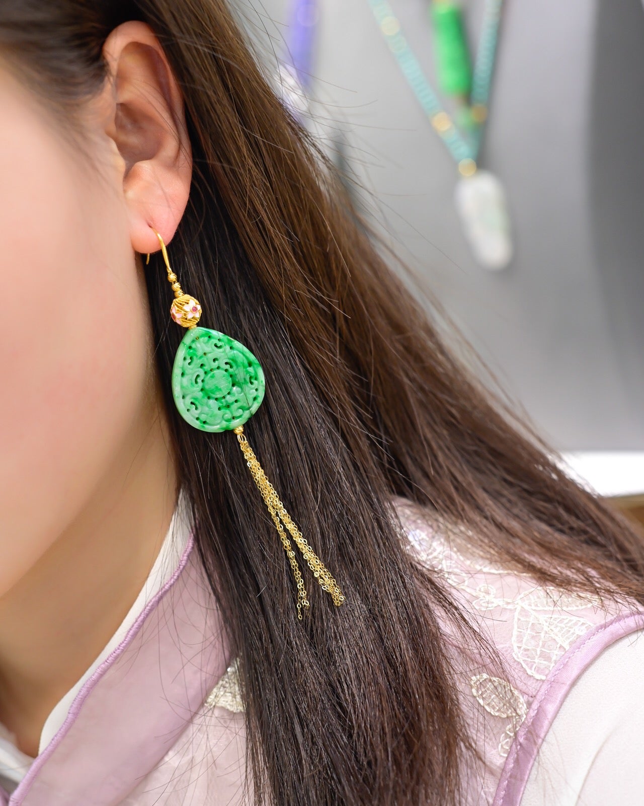 A0795 A Pair Exquisite 18K Gold Inlay Jadeite Earring