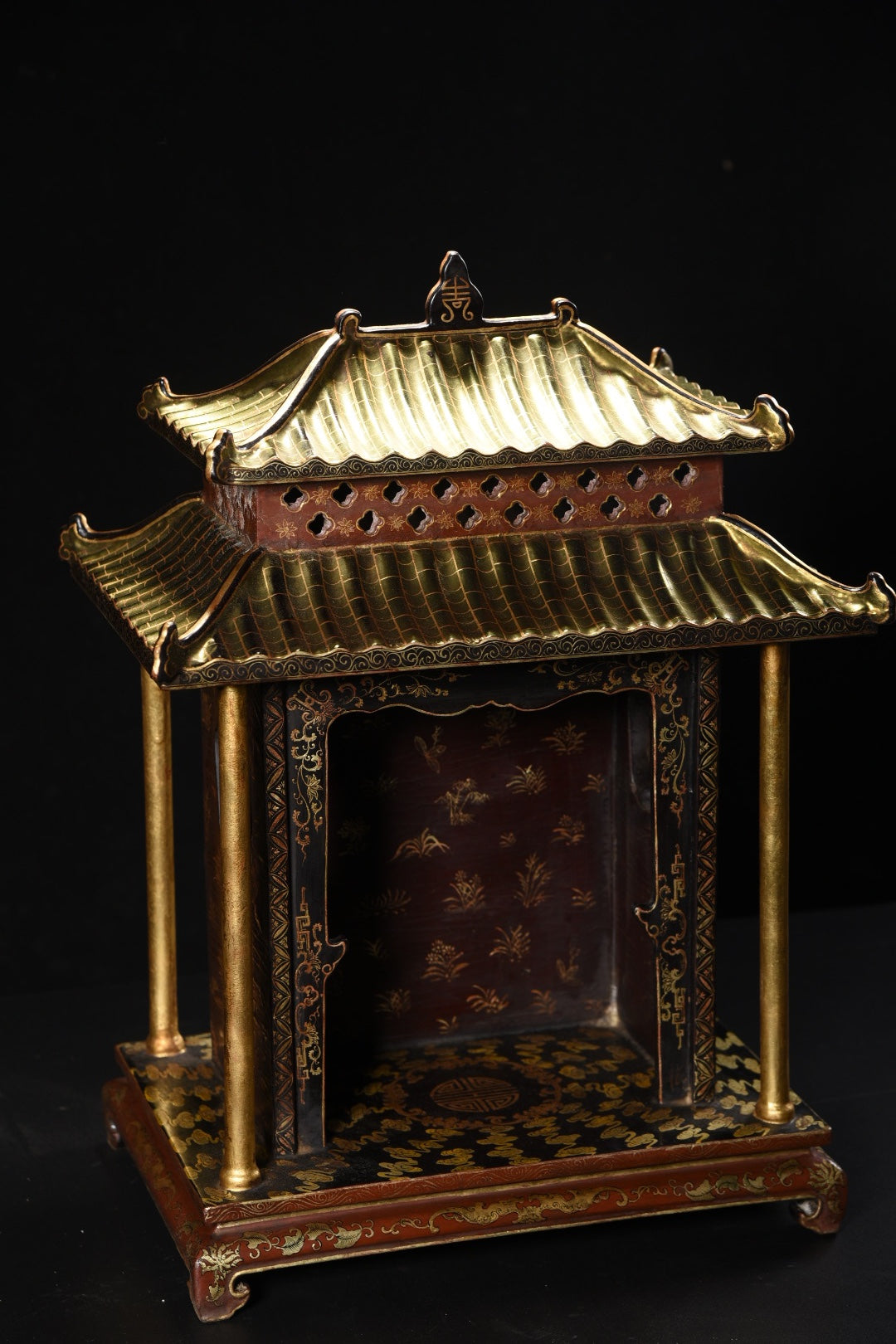 A0813 Chinese Gilt Gold Wooden-cored Lacquerware Shrines