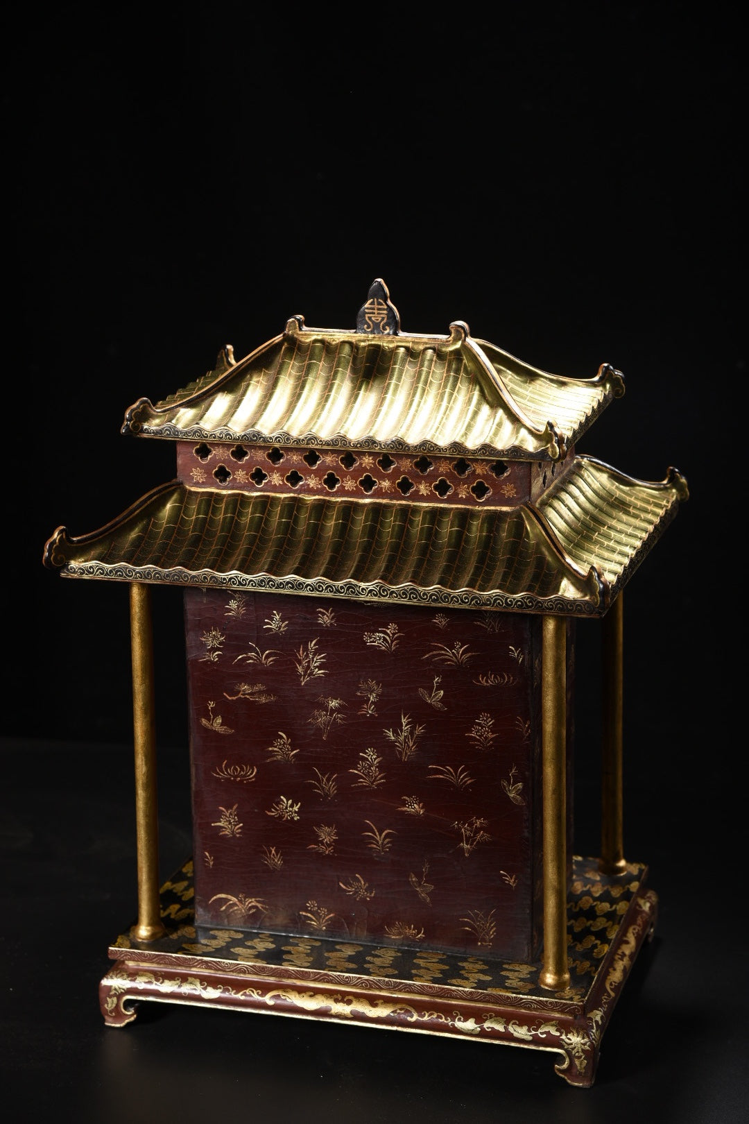 A0813 Chinese Gilt Gold Wooden-cored Lacquerware Shrines