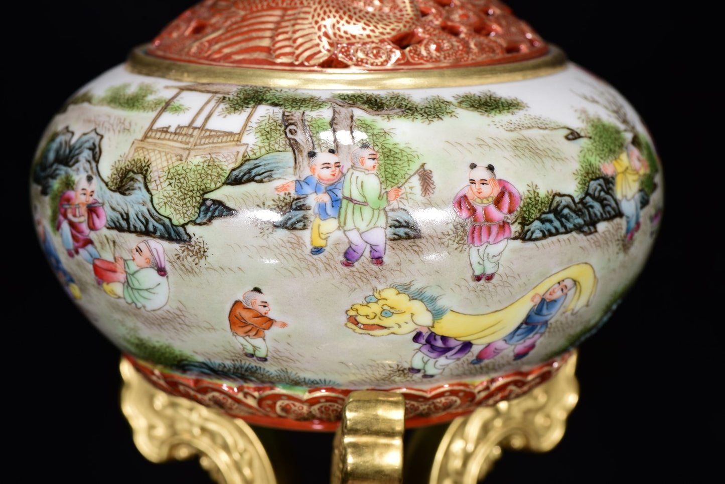 A0818 A Pair Chinese Qing Dynasty Gilt Gold Famille Rose Enamel Urchin Design Porcelain Incense Burner