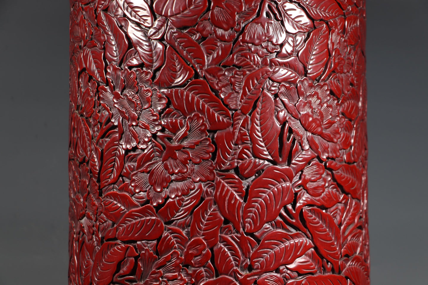 A0821 Vintage Chinese Red Lacquerware Low Relief Flowers Design Brush Pot