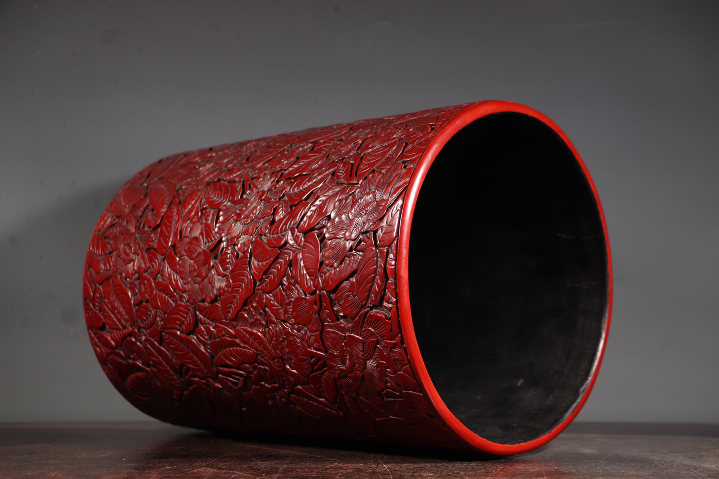 A0821 Vintage Chinese Red Lacquerware Low Relief Flowers Design Brush Pot