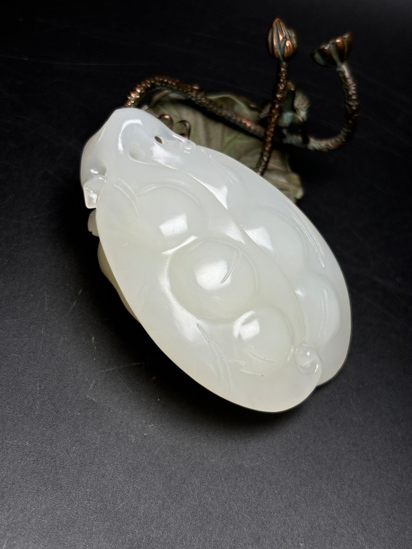 A0837 Superb Chinese Hetian Jade Carved Fortune Cicada & Pea Pod Pendant