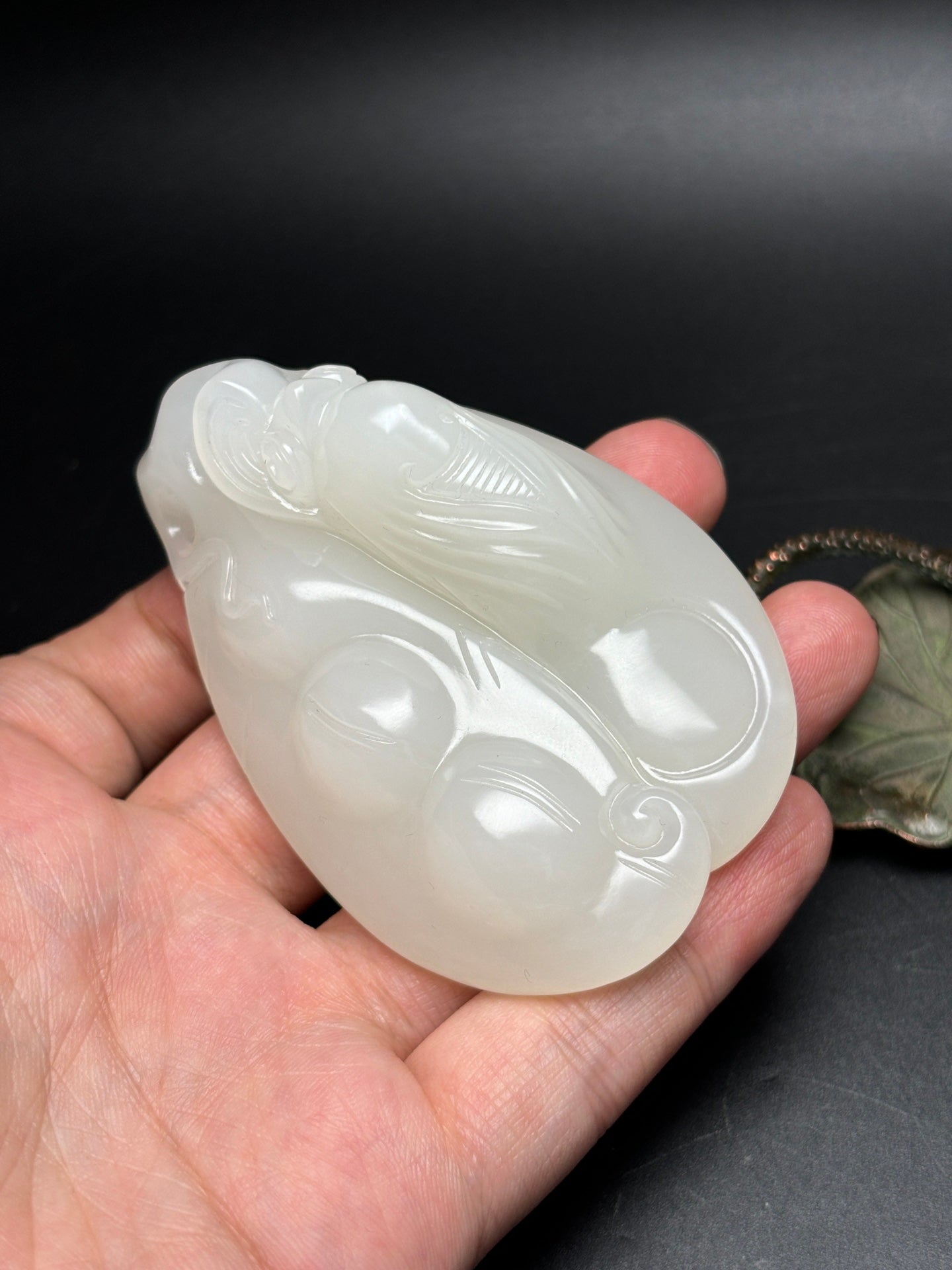 A0837 Superb Chinese Hetian Jade Carved Fortune Cicada & Pea Pod Pendant