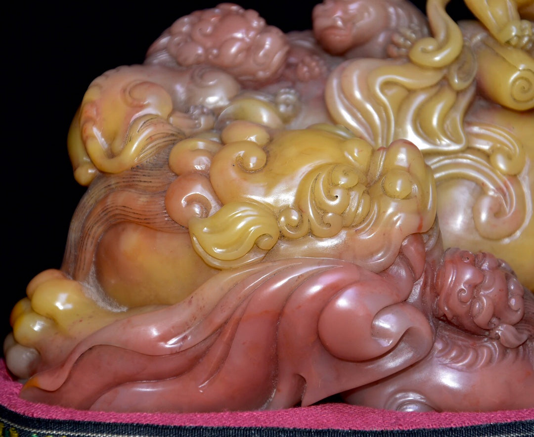 A0842 Vintage Chinese Shoushan Stone Carved Fortune Lion Statue