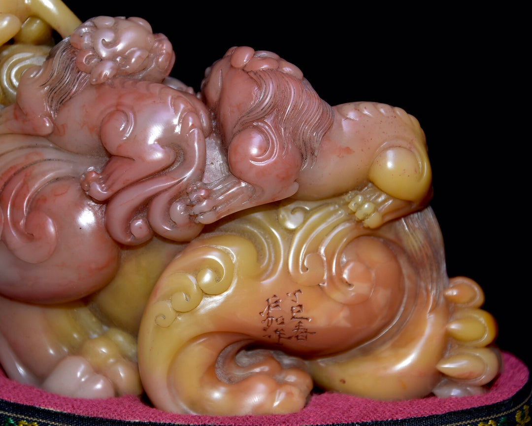 A0842 Vintage Chinese Shoushan Stone Carved Fortune Lion Statue