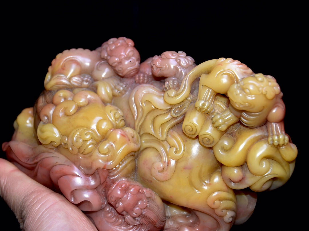 A0842 Vintage Chinese Shoushan Stone Carved Fortune Lion Statue