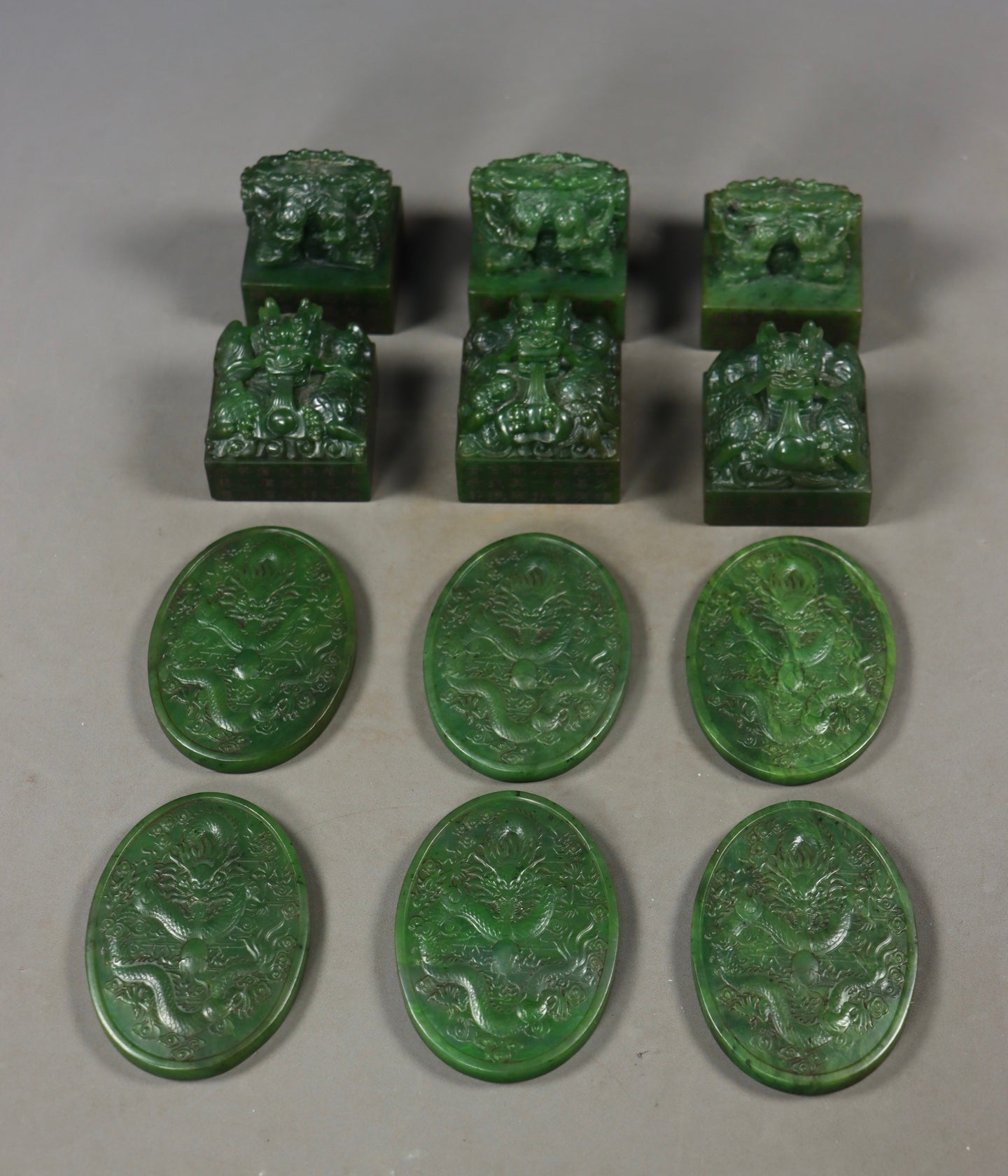 A0850 A Set Vintage Chinese Green Hetian Jade Fortune Dragon Seal & Token w Box