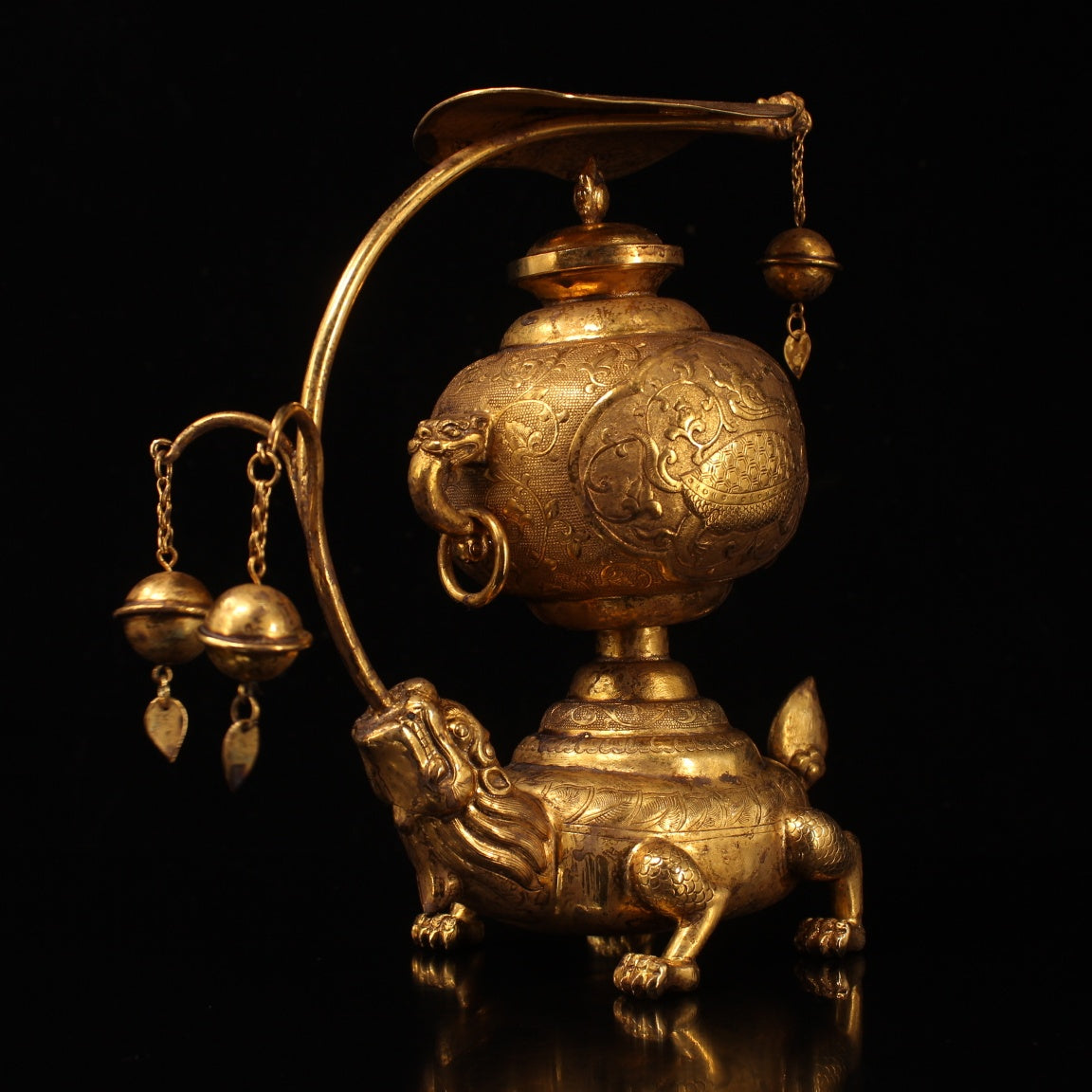 A0851 Vintage Chinese Gilt Gold Divine Beast Statue