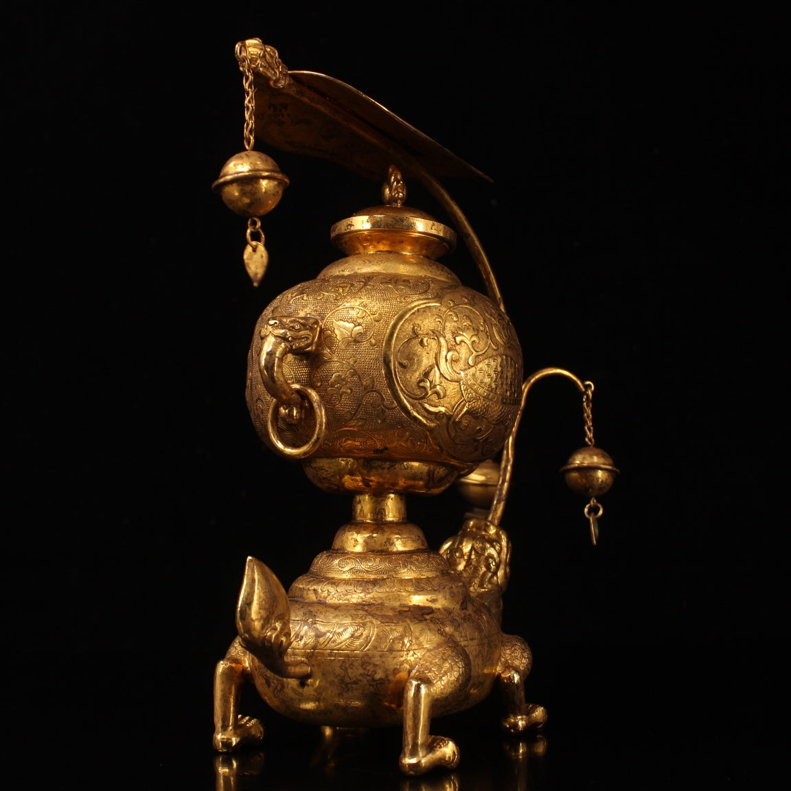 A0851 Vintage Chinese Gilt Gold Divine Beast Statue