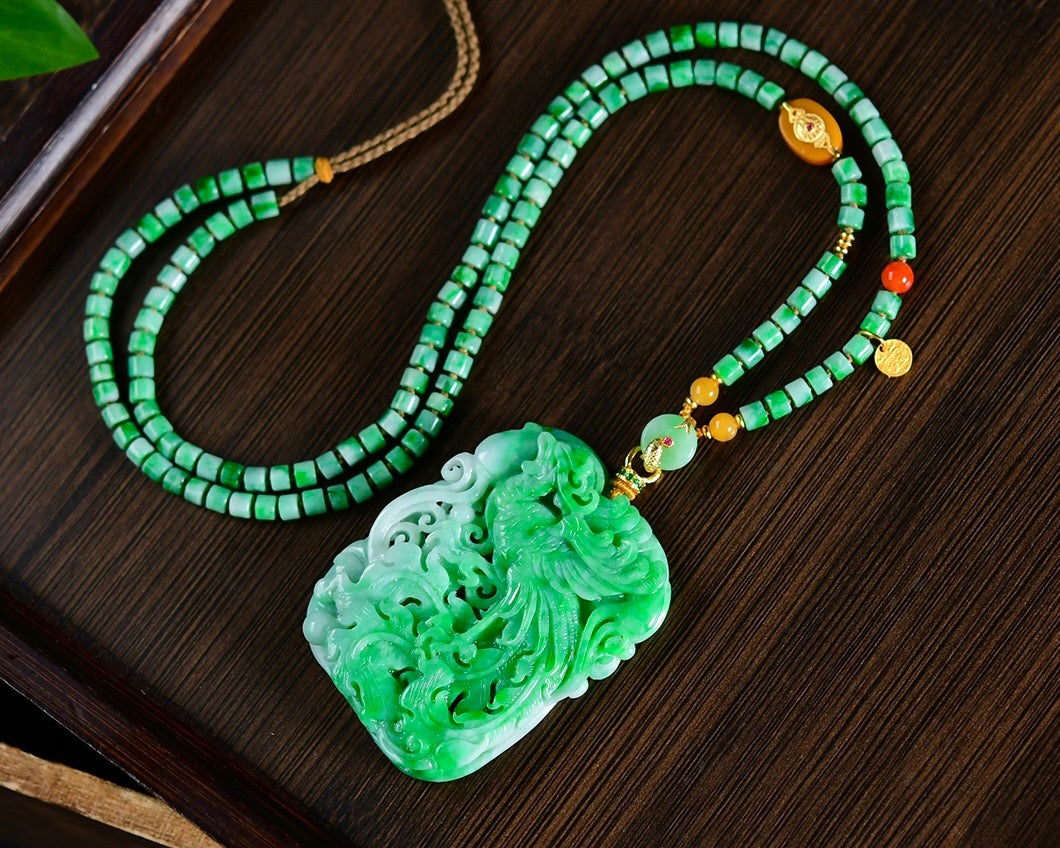 A0853 Exquisite Green Jadeite Carved Phoenix Pendant w Beads Necklace