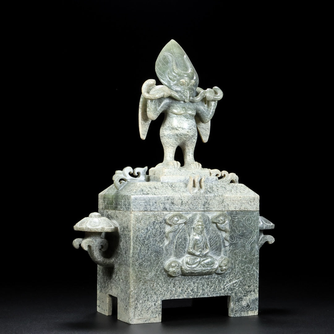 A0856 Superb Vintage Chinese Hetian Jade Carved Divine Bird Suparna Box