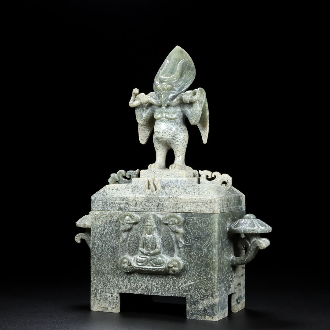 A0856 Superb Vintage Chinese Hetian Jade Carved Divine Bird Suparna Box
