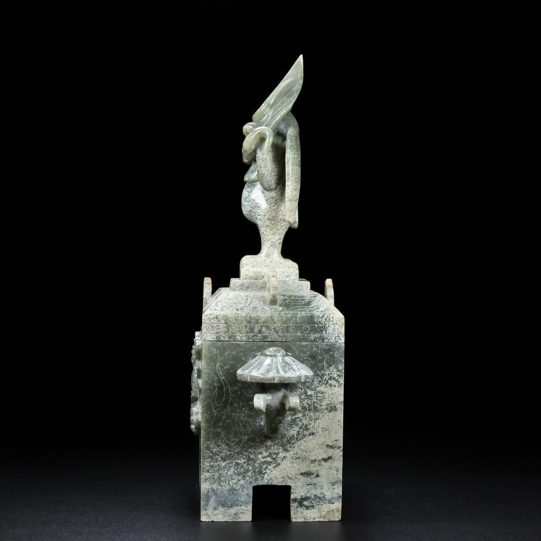 A0856 Superb Vintage Chinese Hetian Jade Carved Divine Bird Suparna Box
