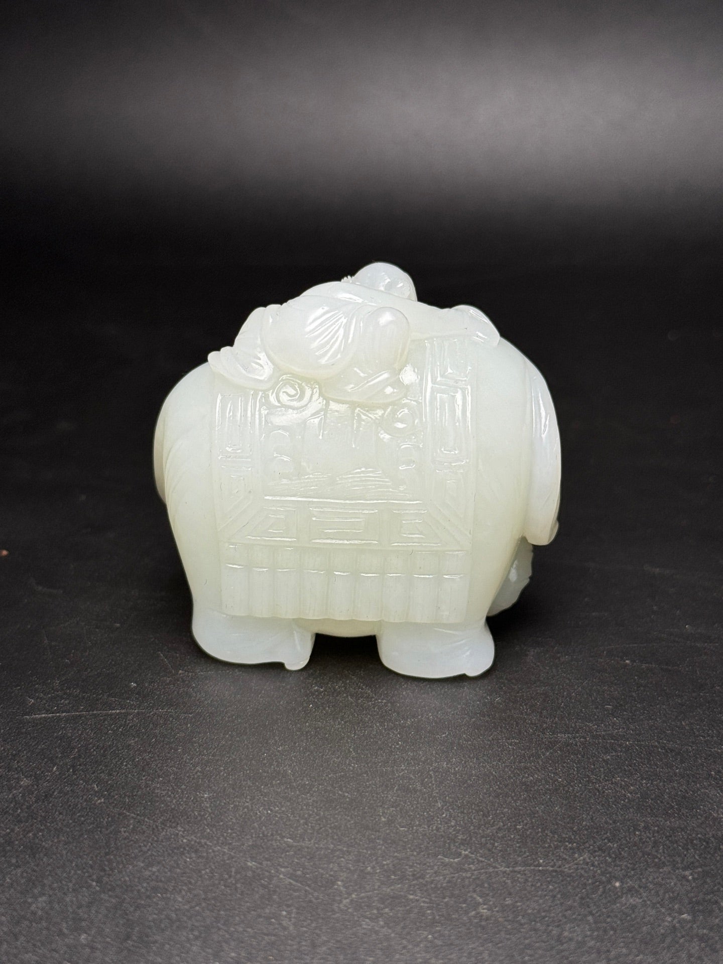 A0870 Superb Chinese White Hetian Jade Carved Elephant Statue/Pendant