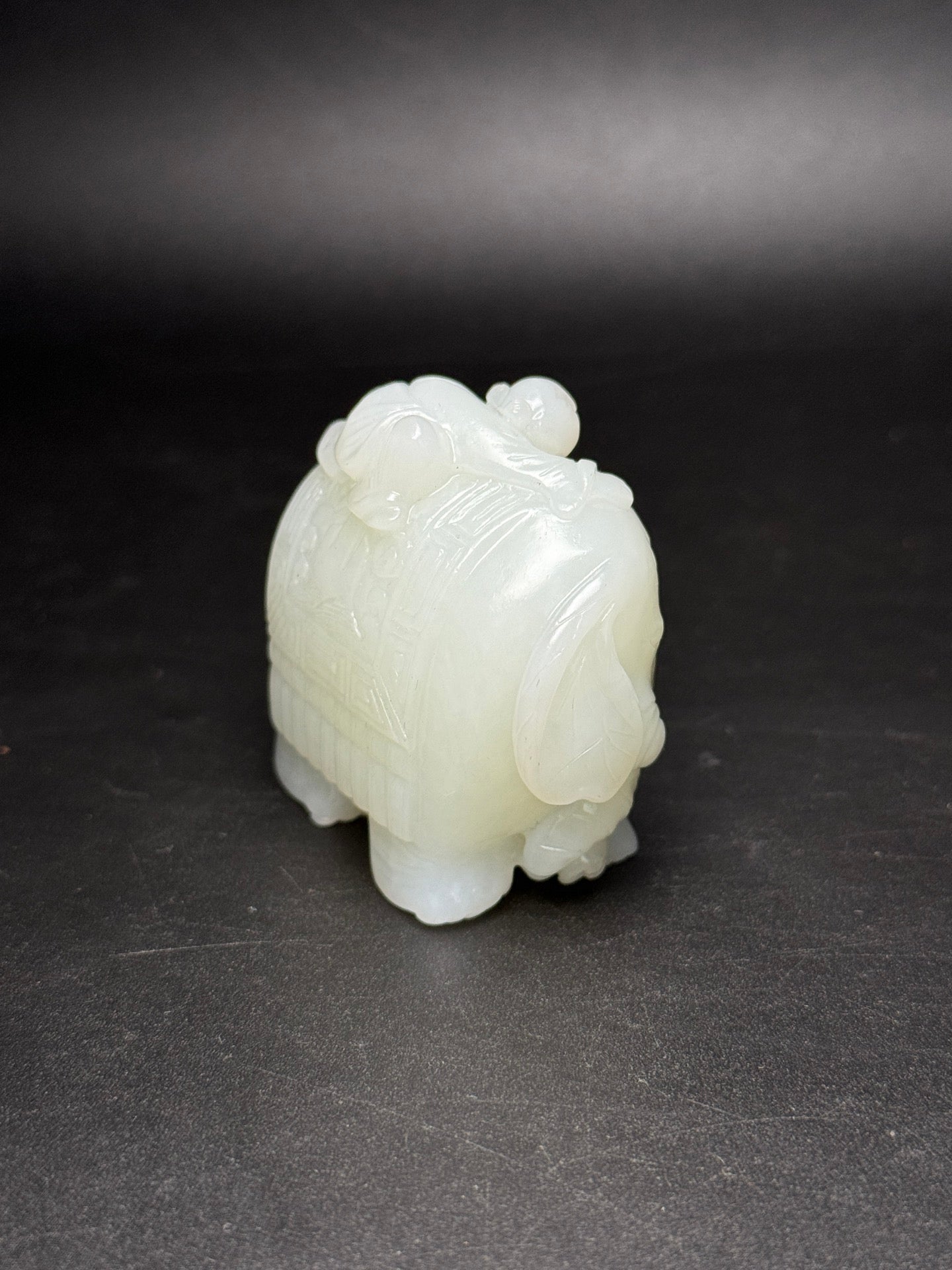 A0870 Superb Chinese White Hetian Jade Carved Elephant Statue/Pendant