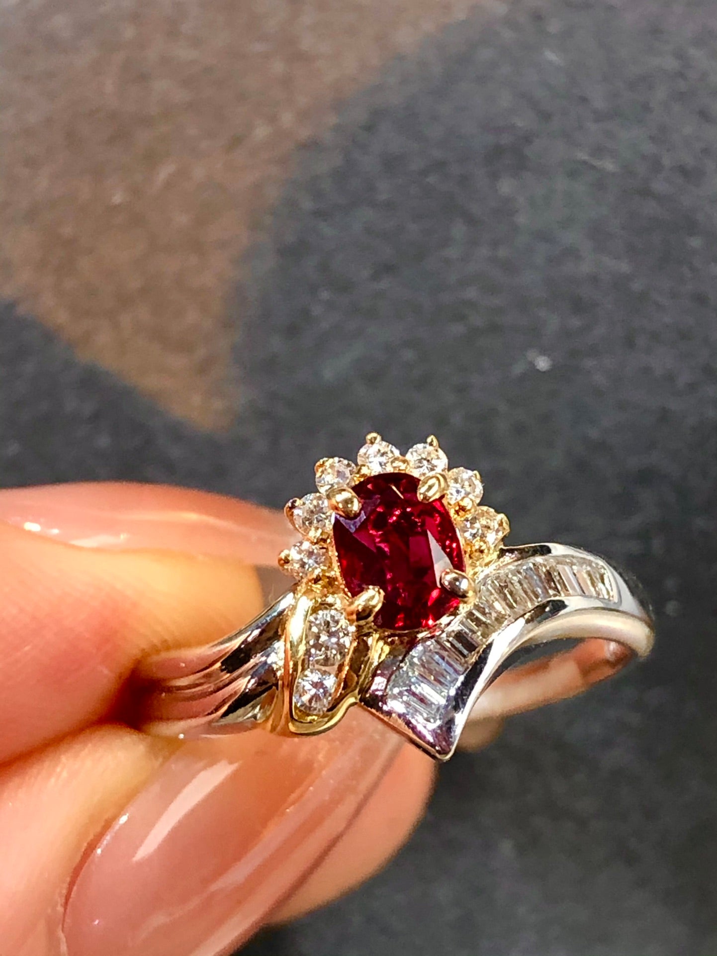 A0877 Exquisite 18K Gold Inlay Ruby & Diamond Ring
