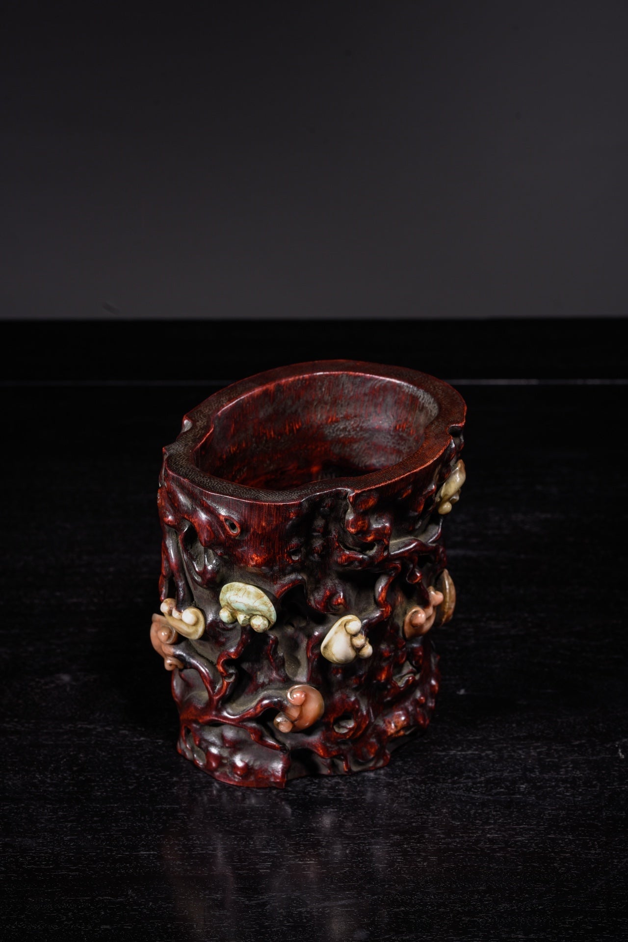 A0881 Vintage Chinese Bamboo Inlay Shoushan Stone Ruyi Brush Pot