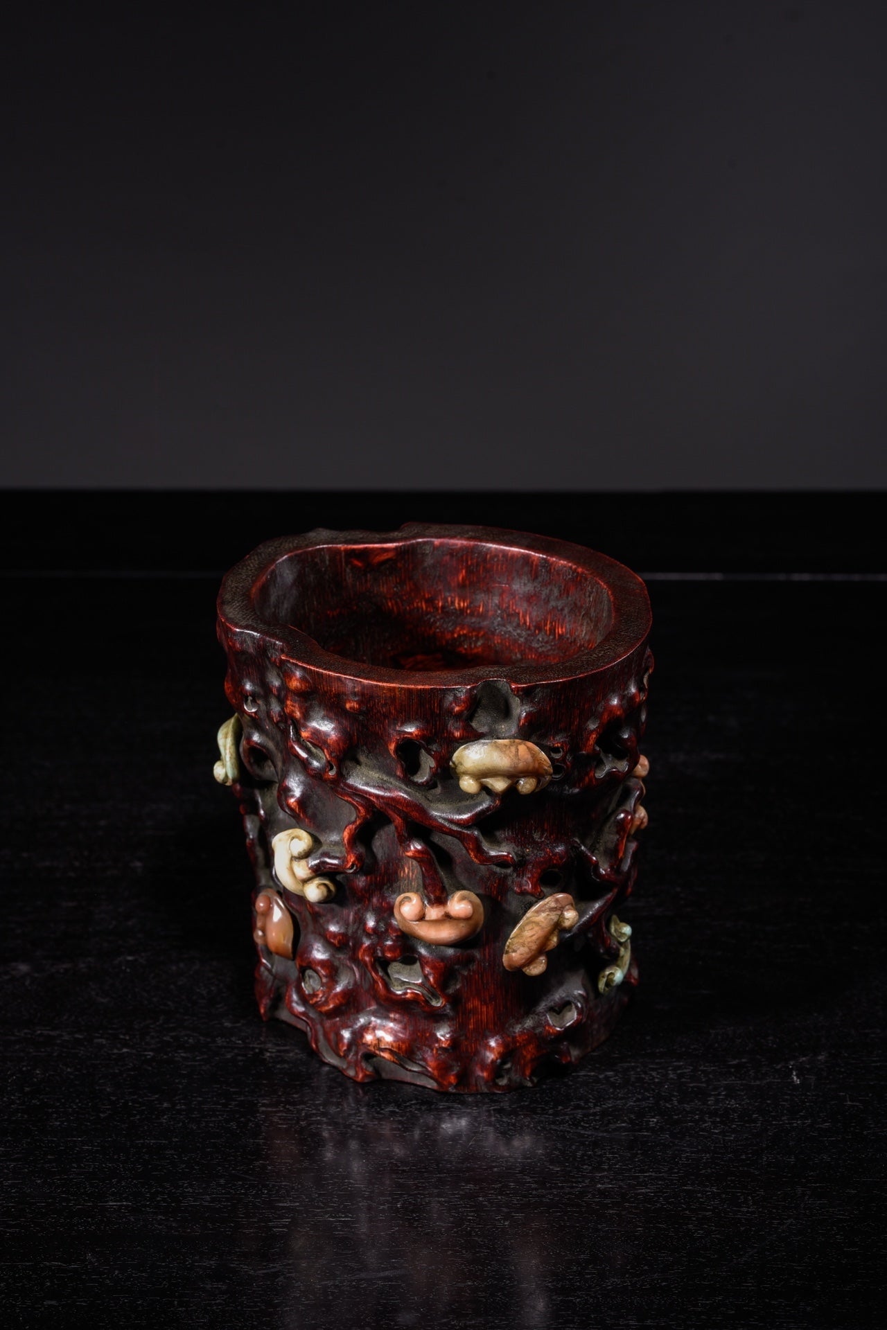 A0881 Vintage Chinese Bamboo Inlay Shoushan Stone Ruyi Brush Pot