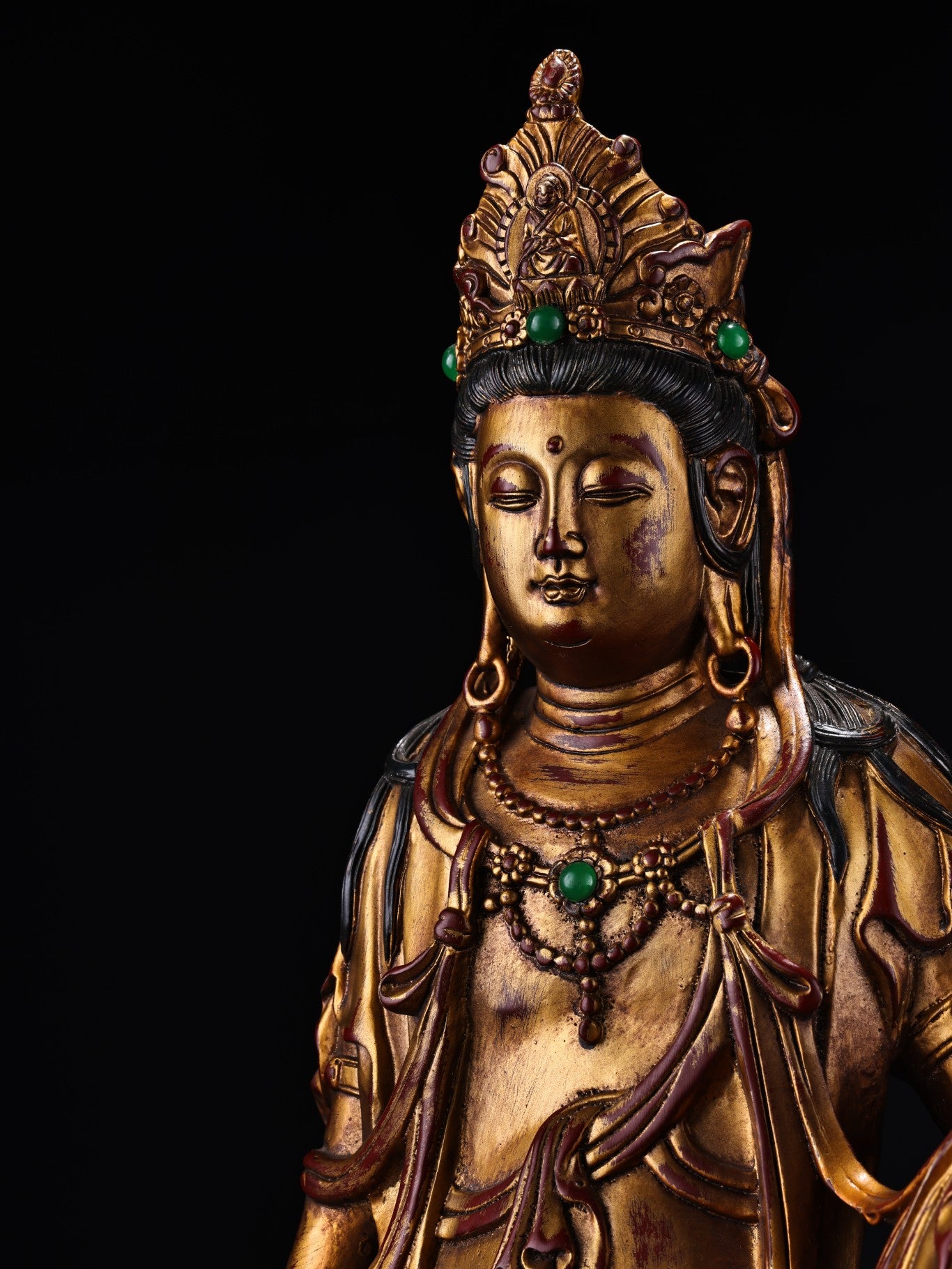 A0883 Vintage Chinese Gilt Gold Bronze Inlay Gem Kwan-yin Statue