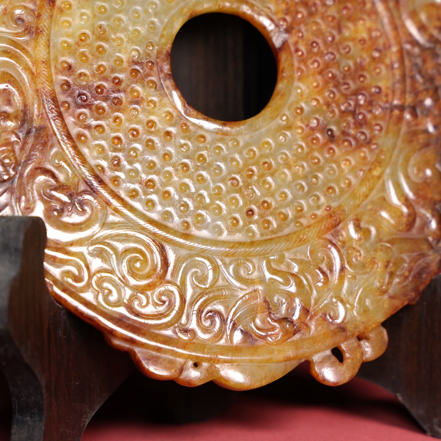 A0898 Superb Vintage Chinese Hetian Jade High Relief Chi Dragon Jade Bi
