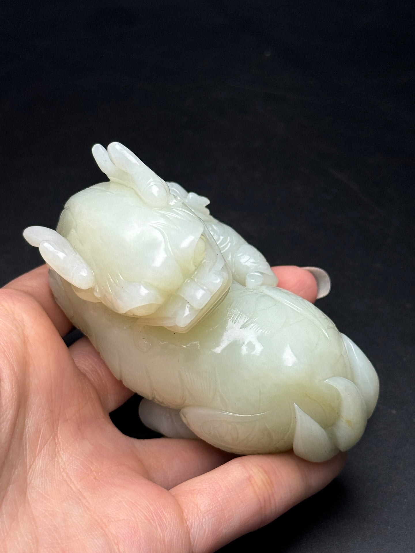 A0903 Superb Chinese White Hetian Jade Carved Fortune Kylin Statue