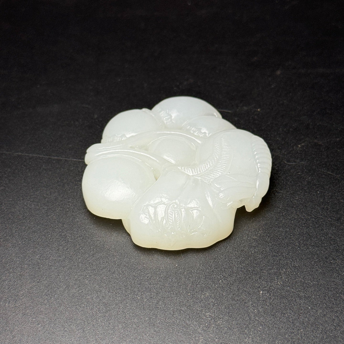 A0909 Superb Chinese Hetian Jade Carved Lotus Pod Statue/Pendant