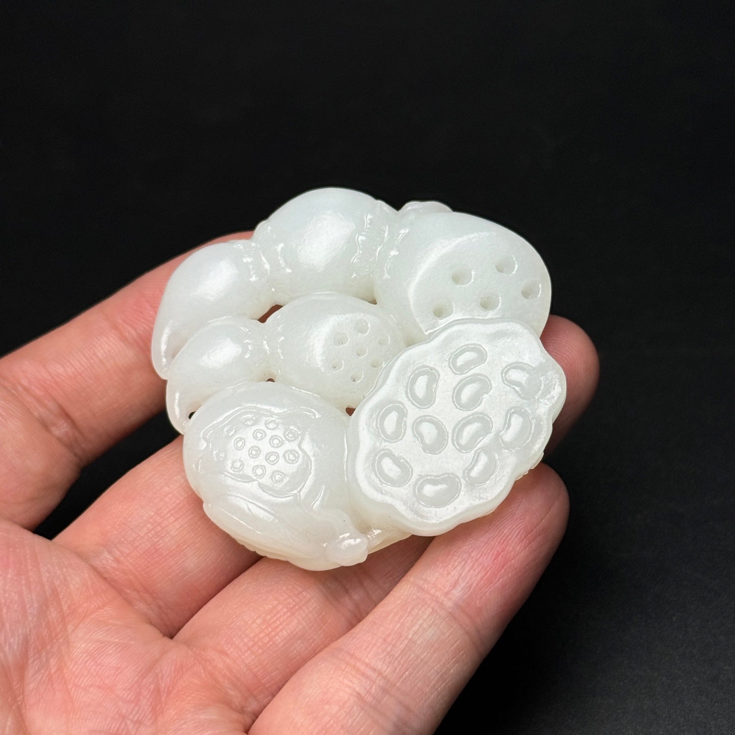 A0909 Superb Chinese Hetian Jade Carved Lotus Pod Statue/Pendant