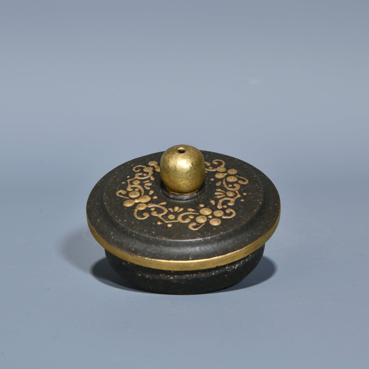 A0911 Chinese Gilt Gold Yixing Zisha Clay Dragon Turtle & Crane Teapot w Artist Signed