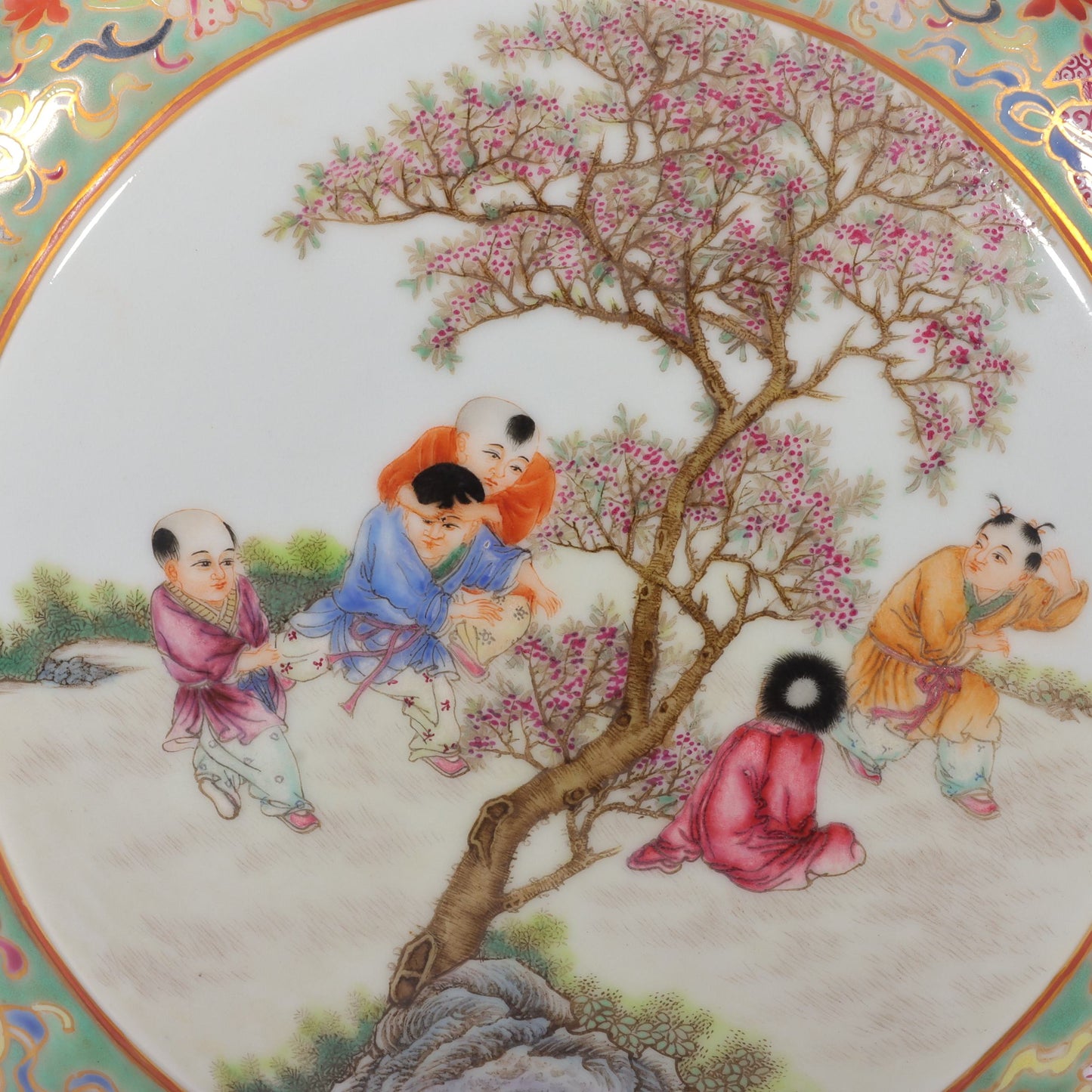 A0912 Chinese Qing Dynasty Gilt Edge Famille Rose Urchin Design Porcelain Vase