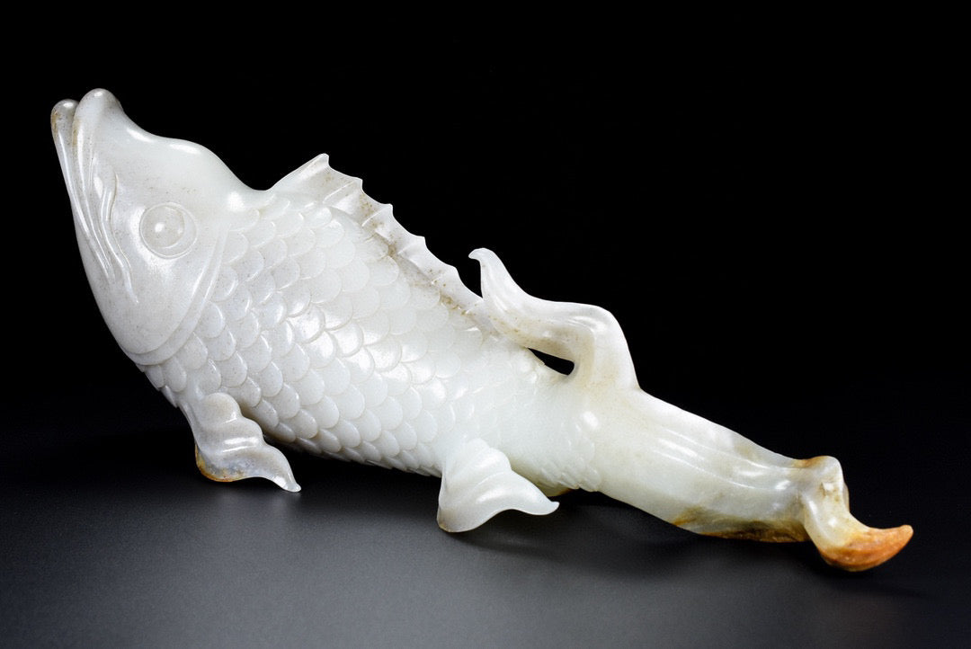 A0924 Superb Chinese Hetian Jade Carved Fish Statue