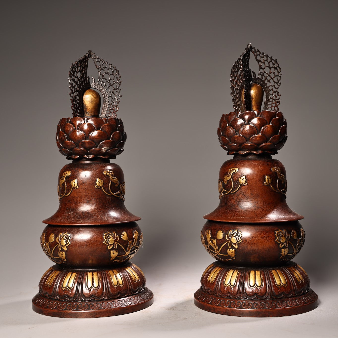 A0930 A Pair Chinese Gilt Gold Copper Lotus Flower Statue