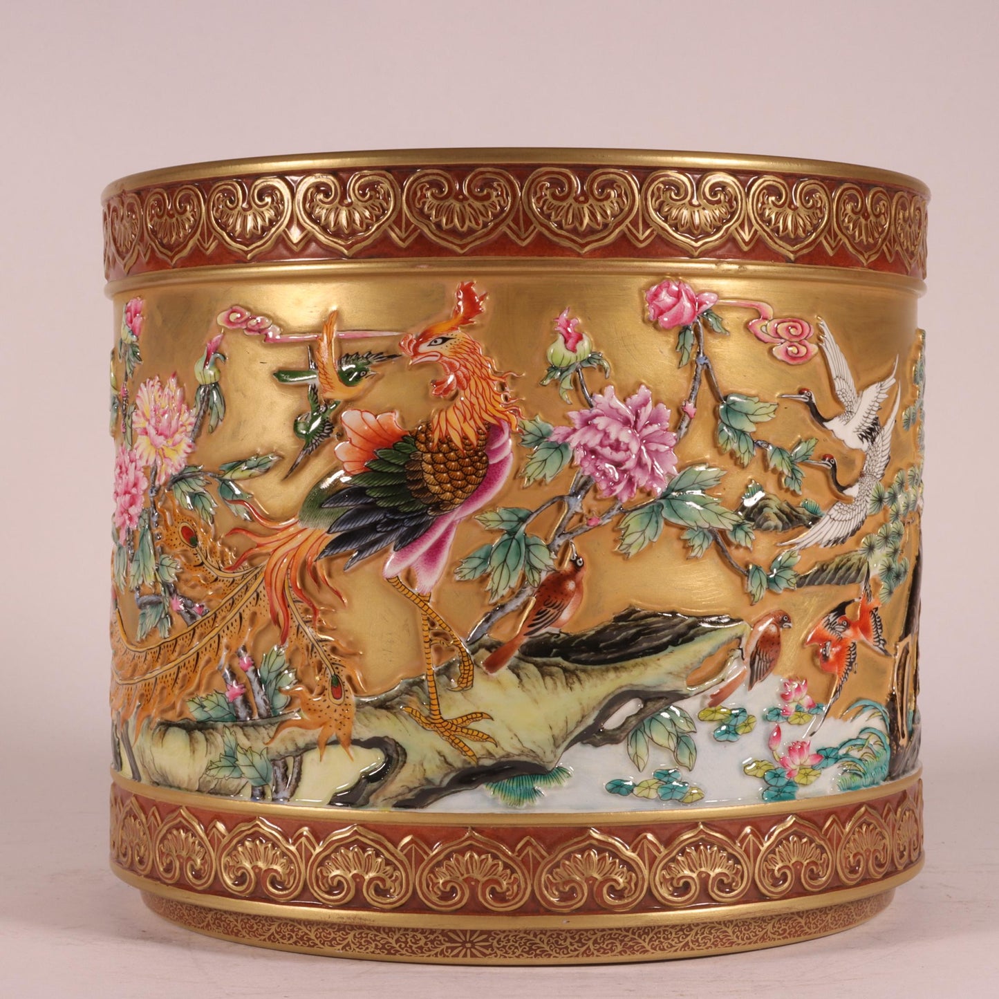 A0956 Chinese Qing Dynasty Gilt Gold Famille Rose Enamel Low Relief Phoenix & Peony Design Porcelain Brush Pot