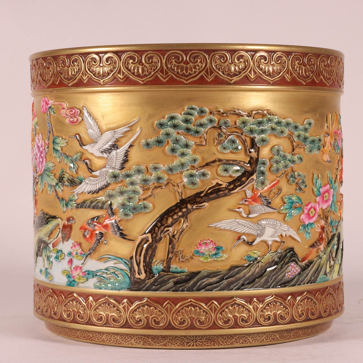 A0956 Chinese Qing Dynasty Gilt Gold Famille Rose Enamel Low Relief Phoenix & Peony Design Porcelain Brush Pot