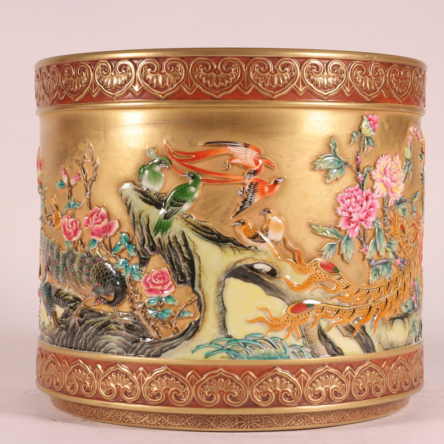 A0956 Chinese Qing Dynasty Gilt Gold Famille Rose Enamel Low Relief Phoenix & Peony Design Porcelain Brush Pot